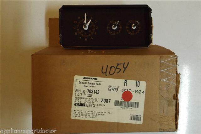 MAYTAG STOVE 703142 CLOCK NEW IN BOX MAYTAG STOVE 703142 CLOCK NEW IN BOX
